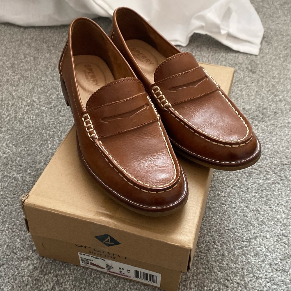 size 6.5 Sperry Women's Seaport Penny Leather Loafer